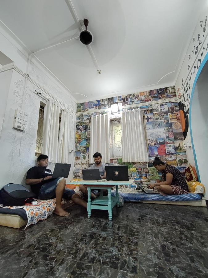 Goanvibes Hostel Anjuna Ngoại thất bức ảnh