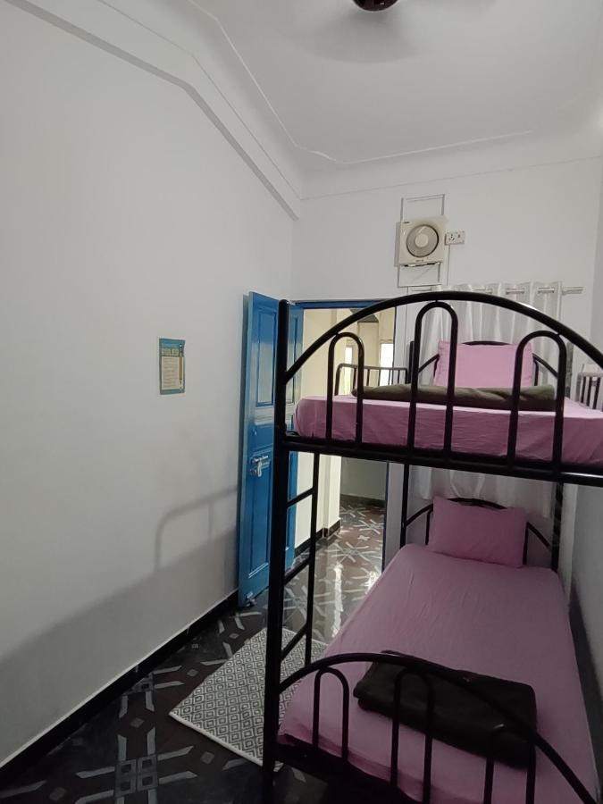 Goanvibes Hostel Anjuna Ngoại thất bức ảnh
